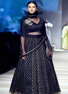 AIFW SS '17: Day 1: The Road to Chanderi