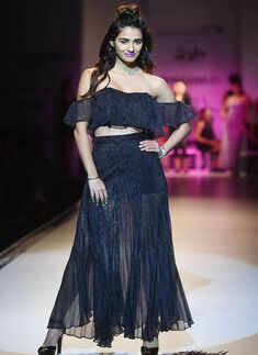 AIFW SS '17: Day 1: Love Generation