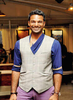 The Unmentionables perfoms @ City cafe