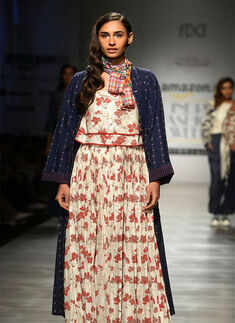 AIFW SS '17: Day 2: Shruti Sancheti