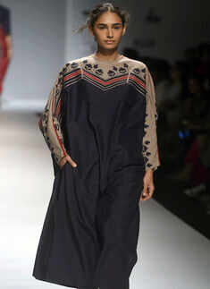 AIFW SS &lsquo;17: Day 3: Ragini Ahuja