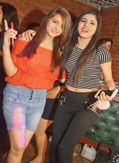 DJ party at Ghungroo