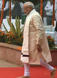 PM Modi pays tribute to Sardar Patel