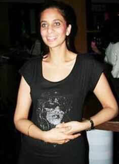 DJ Aaron's performance