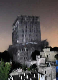 Chennai's Moulivakkam building demolished in 3 seconds