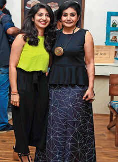 Socialites bond over coffee