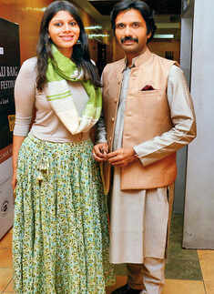 Khatijabai of Karmali Terrace: Play