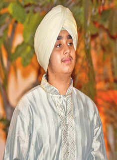 Politicos celebrate Gurpurab