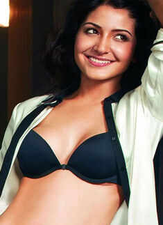 Anushka Sharma's sexy photos