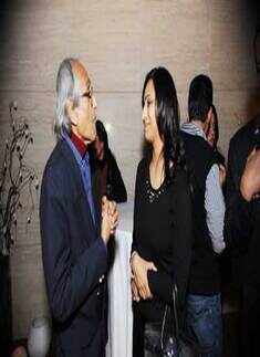 Delhi art gallery opening