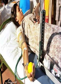 Blood donation tribute 26/11 victim