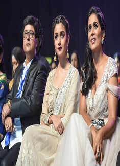 Karrm Filmfare Awards (Marathi): Starry Night