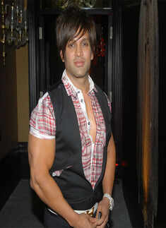 Evaluate value of Yash Birla's property: Court