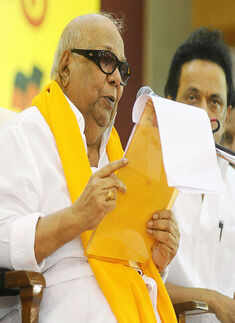Karunanidhi admitted to hospital