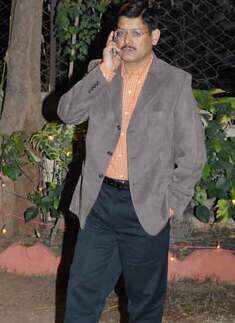 Suresh, Uma's anniv. party