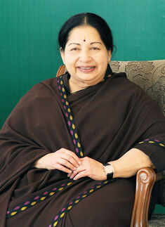 Jayalalithaa suffers cardiac arrest