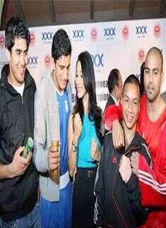 Vijender Kumar, Dinesh Kumar, Sophie Chaudhary, Akhil Kumar, Suranjay Singh 