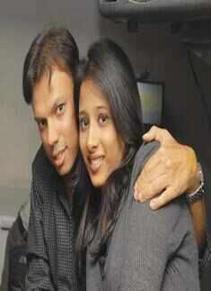 Abhishek, Roshina Agrawal