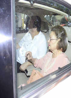 Celebs visit Bebo in hospital