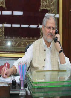 Delhi LG Najeeb Jung resigns