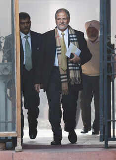 Delhi LG Najeeb Jung resigns