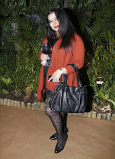 Socialites attend DK Jaiswal&rsquo;s party