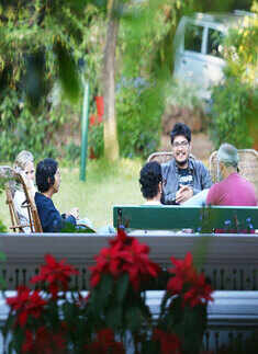 Aamir, Kiran's wedding anniversary