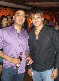 DJ Fleming goes live