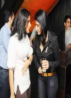 DJ Fleming goes live