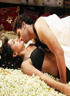 Ye Rojaithe Chusano Movie Stills