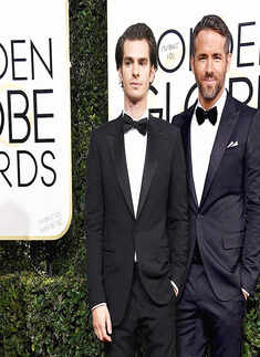 Andrew Garfield, Ryan Reynolds&rsquo;s passionate kiss at Golden Globes