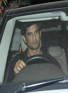 Sushant&rsquo;s late night visit to Kriti&rsquo;s house!