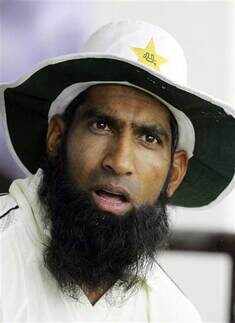 Pak cricketers punished