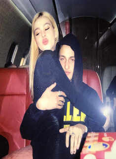 Anwar Hadid is dating Nicola Peltz