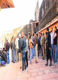 Sanjay Leela Bhansali assaulted by protesters on Padmavati set