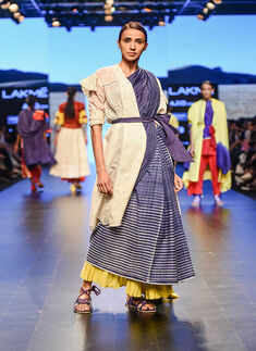 Check out the catwalk pictures of Lakme Fashion Week&rsquo;s spectacular Summer/Resort Wear