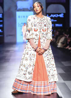 LFW '17: Day 3 - Divya Sheth