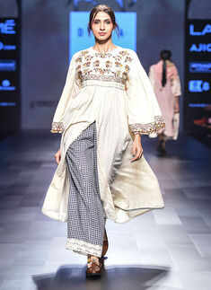 LFW '17: Day 3 - Divya Sheth