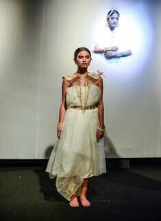 LFW '17: Day 3 - Mira by Radhika Jain