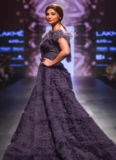Lakme Fashion Week '17: Day 4 - Amit GT