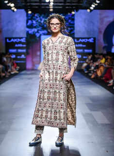 Lakme Fashion Week '17: Day 5 - Vrisa