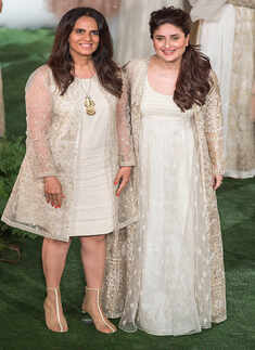 Grand Finale LFW '17: Kareena steals the show as showstopper for Anita Dongre!