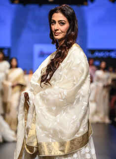 Lakme Fashion Week '17: Day 5 - Gaurang