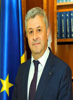 Massive protests against Romanian government