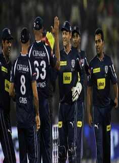 Adam Gilchrist of DC celebrates