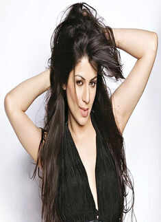 Actress celebrates Valentines Day with 85-year-old lady