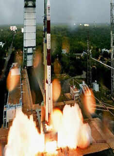 Indian PSLV rocket lifts off with 104 satellites