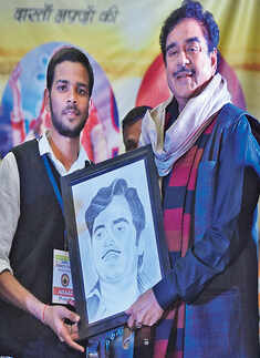 Celebs attend Alfaaz