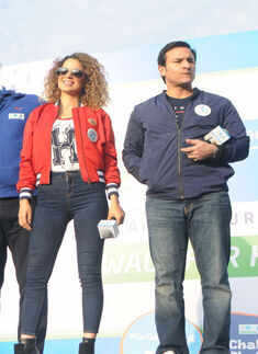 Kangana, Saif @ 'Walk For Health' event