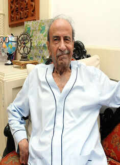 Gujarati playwright Taarak Mehta dies